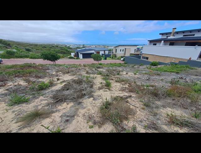 LAND FOR SALE IN STILBAAI EAST